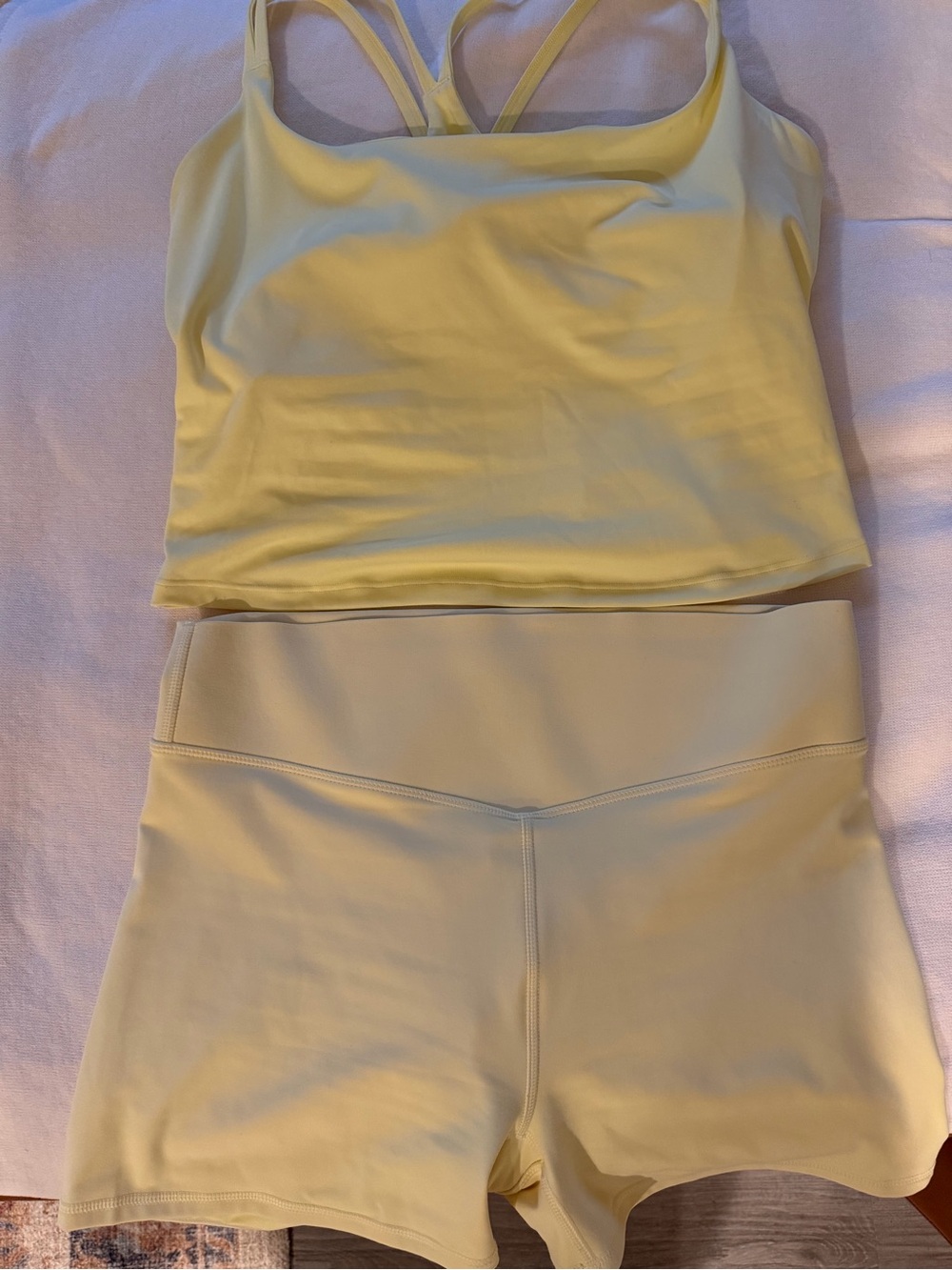 Fabletics Butter Yellow Set